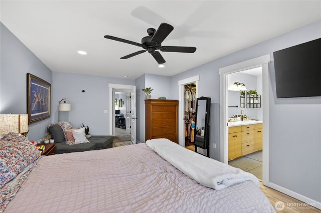 1402 N 14th St, Mount Vernon, WA 98273
