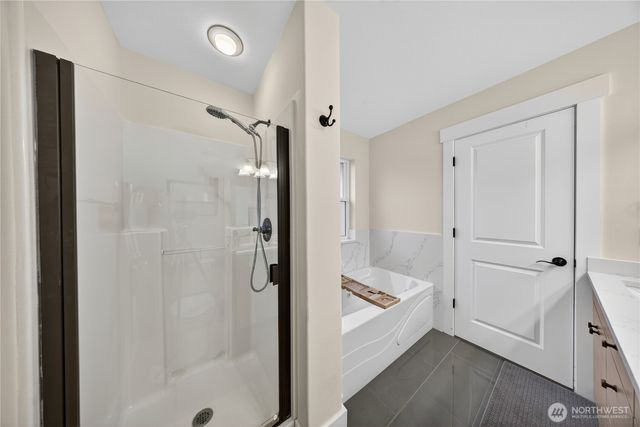 1402 N 14th St, Mount Vernon, WA 98273