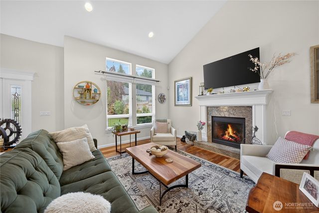 1402 N 14th St, Mount Vernon, WA 98273
