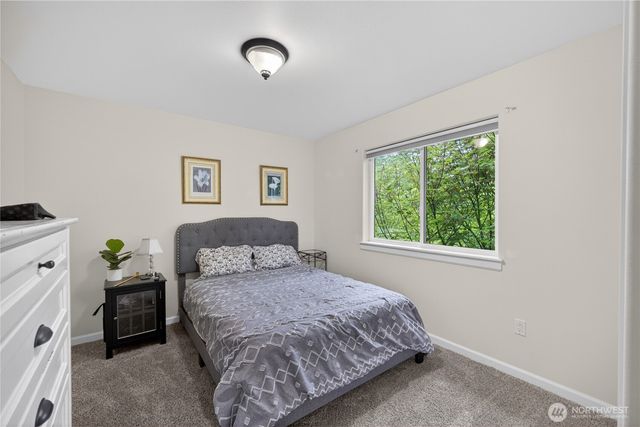 1402 N 14th St, Mount Vernon, WA 98273