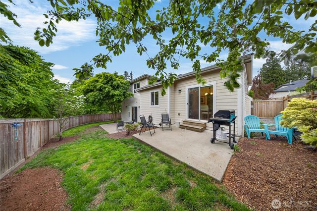 1402 N 14th St, Mount Vernon, WA 98273