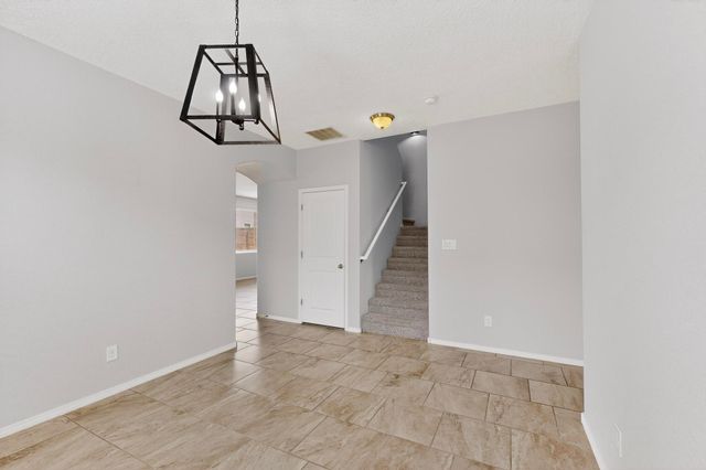 5909 Mafraq Avenue NW, Albuquerque, NM 87114