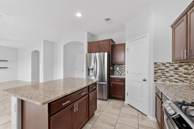 5909 Mafraq Avenue NW, Albuquerque, NM 87114