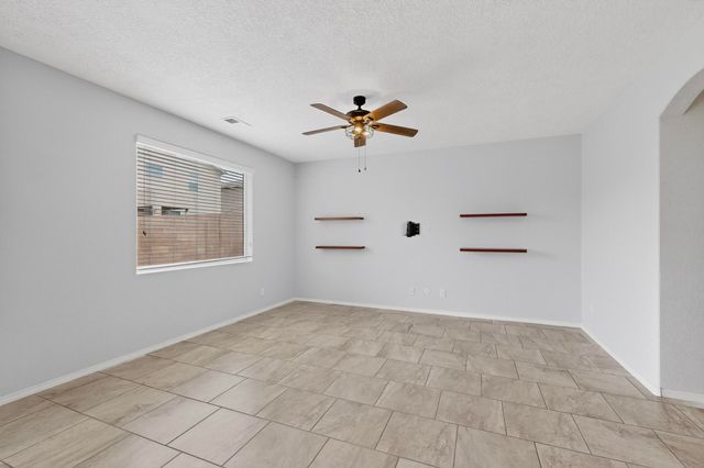 5909 Mafraq Avenue NW, Albuquerque, NM 87114