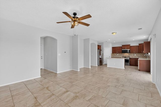 5909 Mafraq Avenue NW, Albuquerque, NM 87114