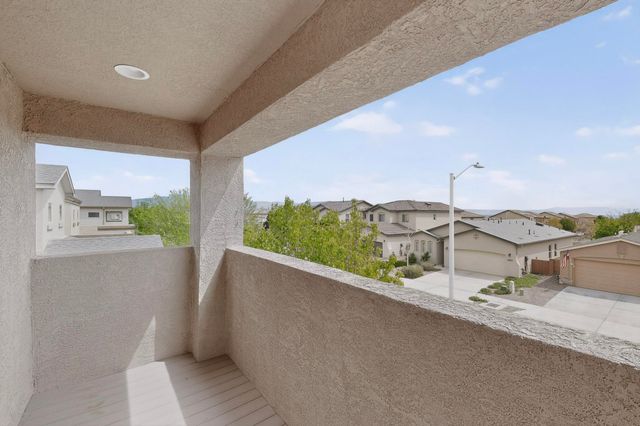 5909 Mafraq Avenue NW, Albuquerque, NM 87114