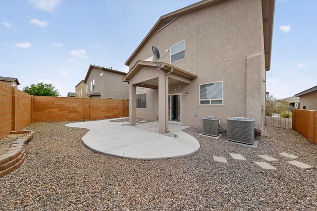 5909 Mafraq Avenue NW, Albuquerque, NM 87114