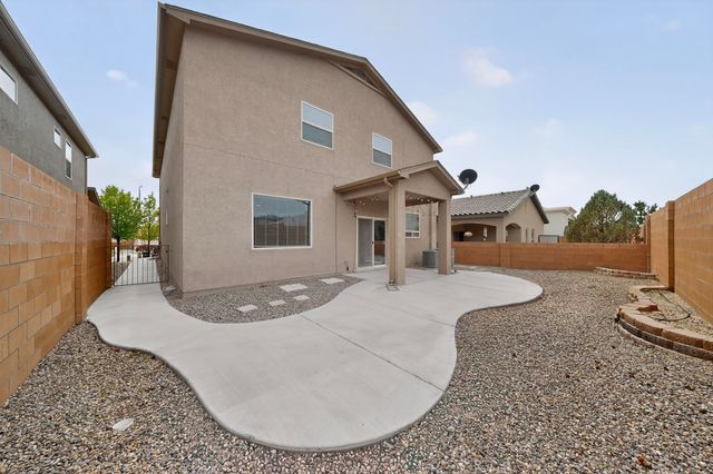 5909 Mafraq Avenue NW, Albuquerque, NM 87114