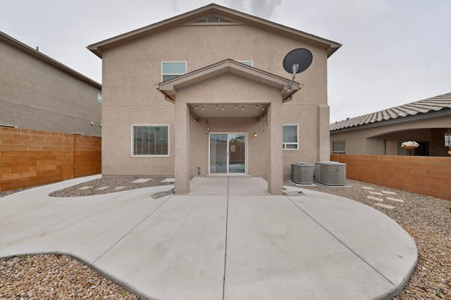 5909 Mafraq Avenue NW, Albuquerque, NM 87114