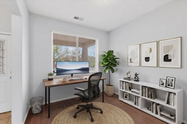 5909 Mafraq Avenue NW, Albuquerque, NM 87114