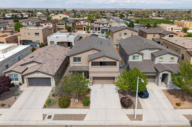 5909 Mafraq Avenue NW, Albuquerque, NM 87114