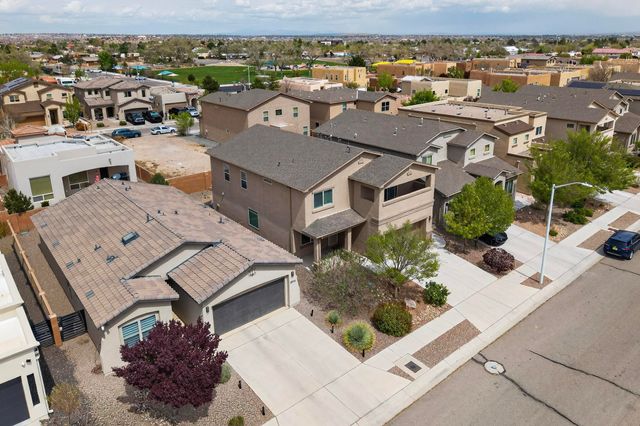 5909 Mafraq Avenue NW, Albuquerque, NM 87114