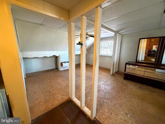 14710 HOWARD ST, Cresaptown, MD 21502