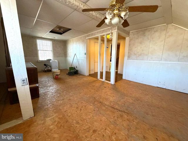 14710 HOWARD ST, Cresaptown, MD 21502