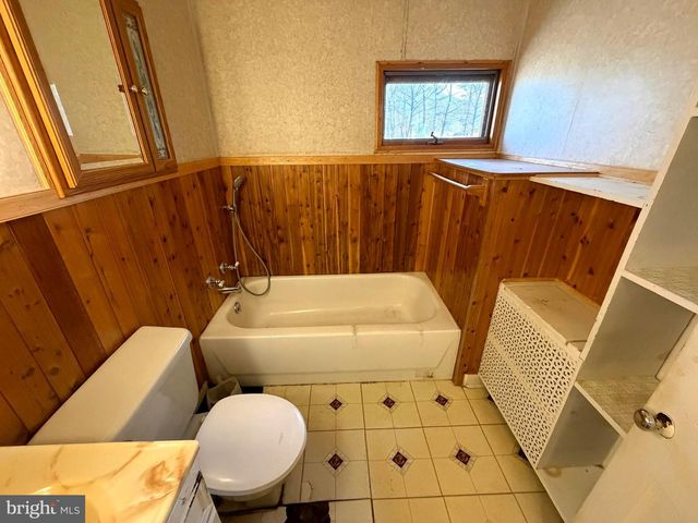 14710 HOWARD ST, Cresaptown, MD 21502