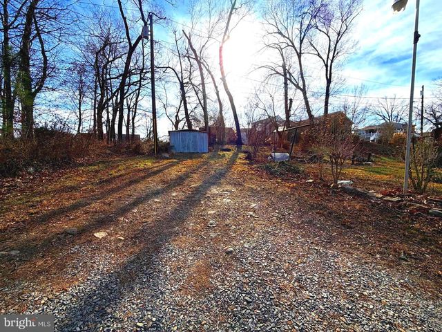 14710 HOWARD ST, Cresaptown, MD 21502