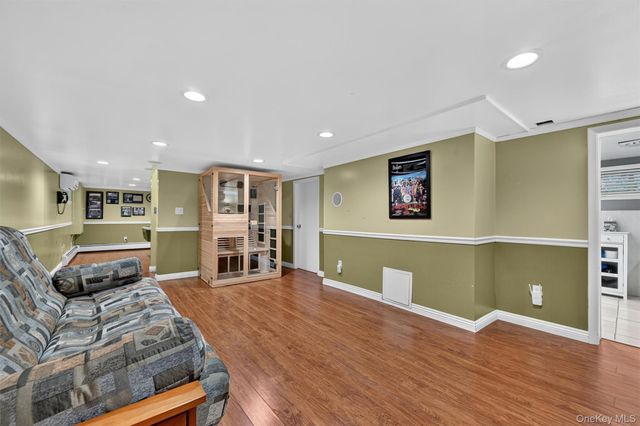 95 Collyer Avenue, New City, NY 10956