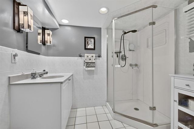 95 Collyer Avenue, New City, NY 10956