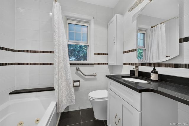 95 Collyer Avenue, New City, NY 10956