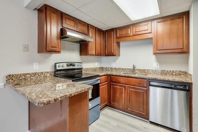 1627 Homestead Trail, Alpharetta, GA 30005
