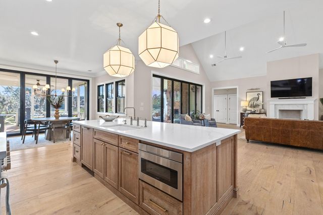 4663 Summit Plantation Road, Meggett, SC 29449