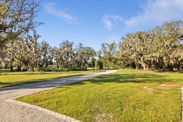 4663 Summit Plantation Road, Meggett, SC 29449