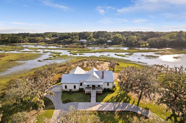 4663 Summit Plantation Road, Meggett, SC 29449