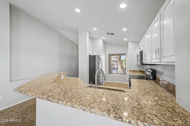 17121 W ELIZABETH Avenue, Goodyear, AZ 85338