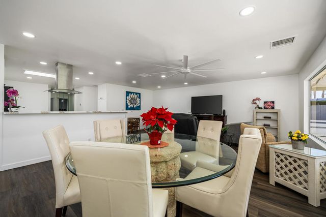 74 Via Minorca, Cathedral City, CA 92234