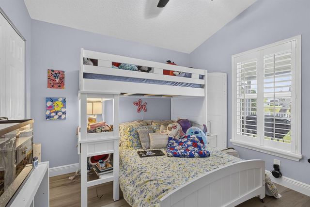 120 Saratoga Boulevard E, Royal Palm Beach, FL 33411