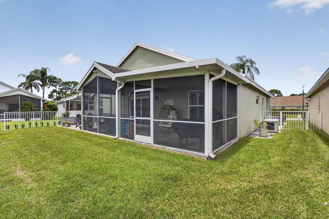 120 Saratoga Boulevard E, Royal Palm Beach, FL 33411