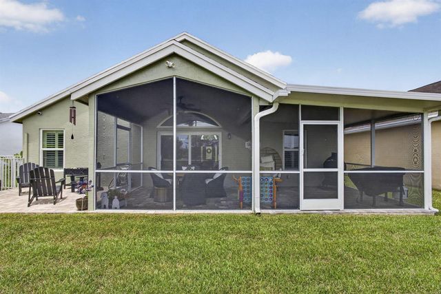 120 Saratoga Boulevard E, Royal Palm Beach, FL 33411