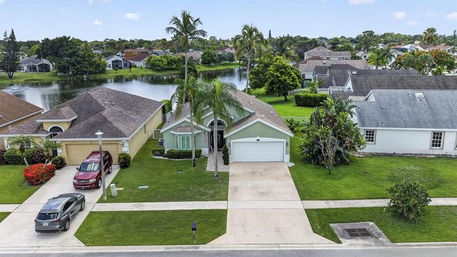 120 Saratoga Boulevard E, Royal Palm Beach, FL 33411