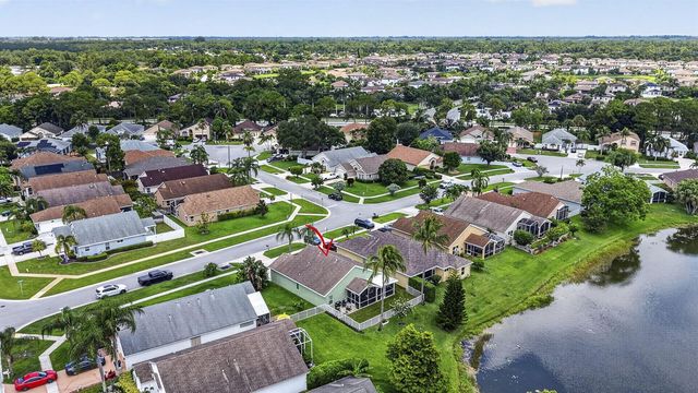 120 Saratoga Boulevard E, Royal Palm Beach, FL 33411