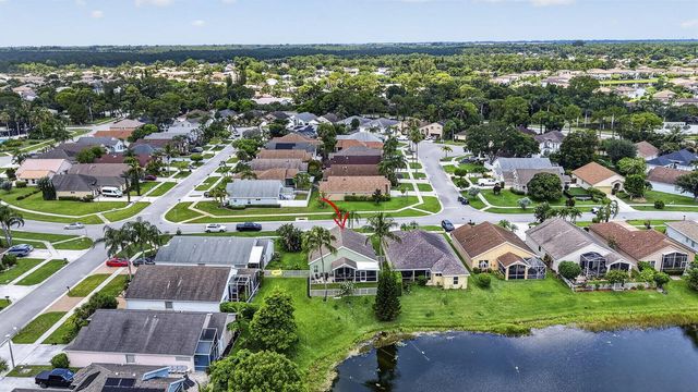 120 Saratoga Boulevard E, Royal Palm Beach, FL 33411