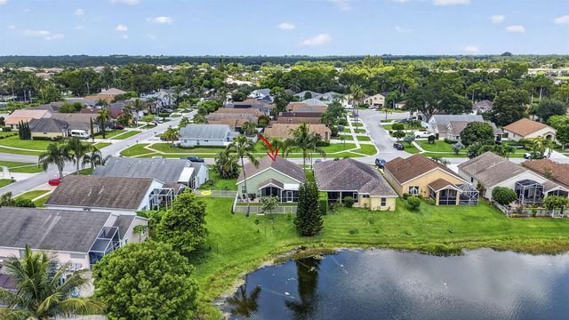 120 Saratoga Boulevard E, Royal Palm Beach, FL 33411