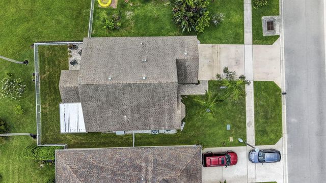 120 Saratoga Boulevard E, Royal Palm Beach, FL 33411