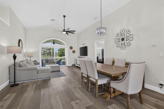 120 Saratoga Boulevard E, Royal Palm Beach, FL 33411