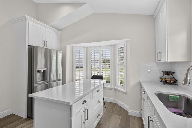 120 Saratoga Boulevard E, Royal Palm Beach, FL 33411