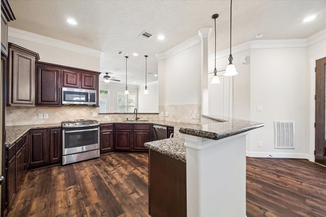 5513 Petty Street C, Houston, TX 77007