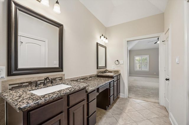 5513 Petty Street C, Houston, TX 77007