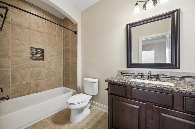 5513 Petty Street C, Houston, TX 77007