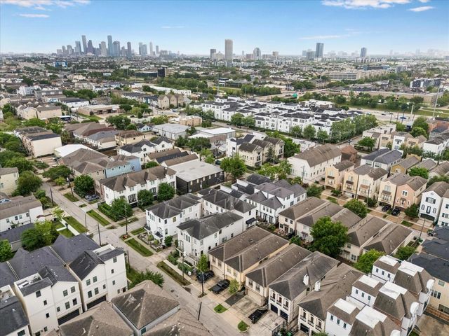 5513 Petty Street C, Houston, TX 77007