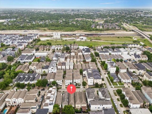 5513 Petty Street C, Houston, TX 77007