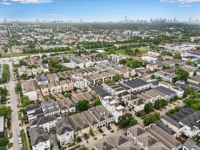 5513 Petty Street C, Houston, TX 77007