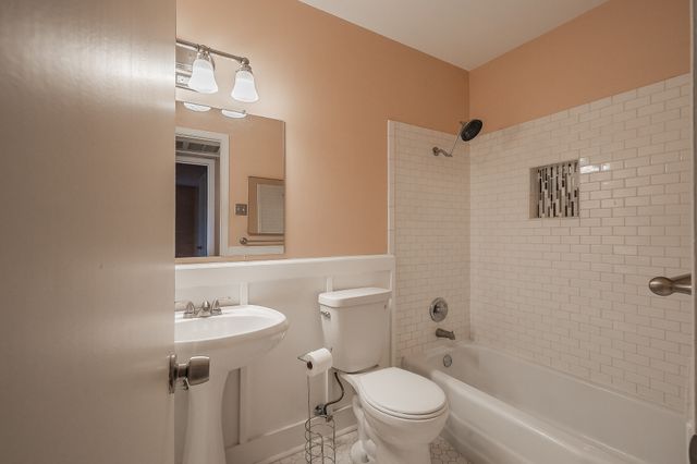 7937 Royal Lane 223, Dallas, TX 75230