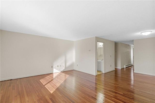 66 Girard Avenue 417, Newport, RI 02840