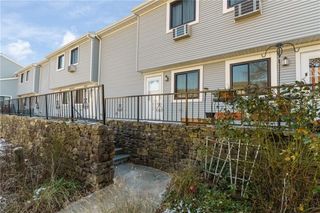 66 Girard Avenue 417, Newport, RI 02840