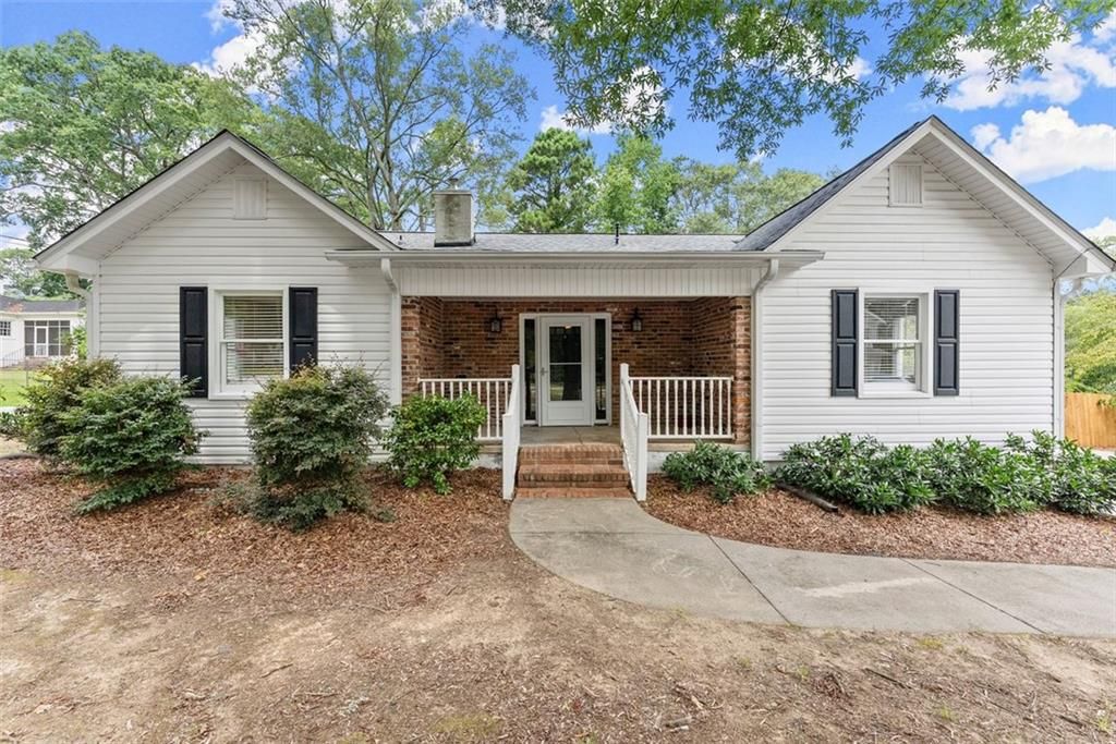 59 W WRIGHT Street, Winder, GA 30680
