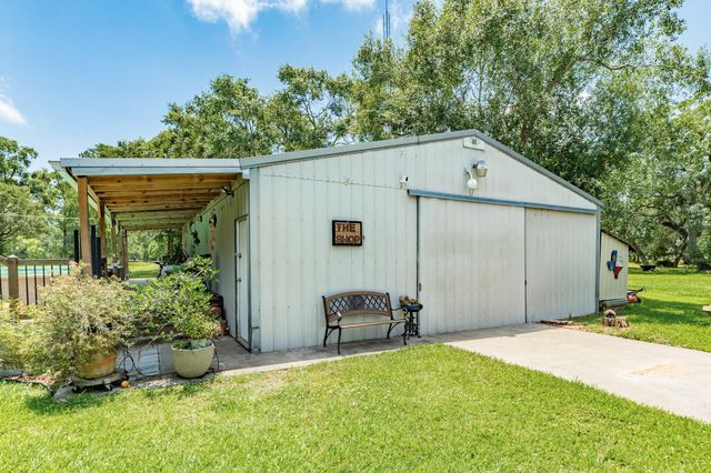 5599 County Road 362, Sweeny, TX 77480